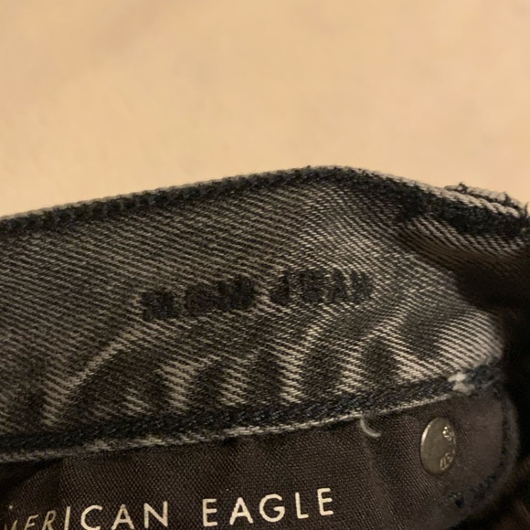 American Eagle Mom jeans, size 14R - Picture 3 of 4
